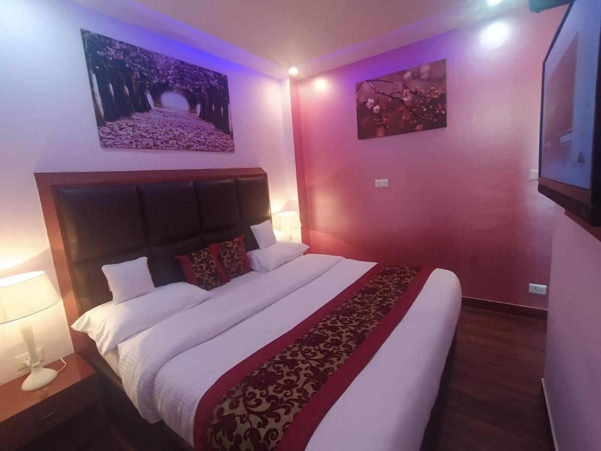Deluxe Homestay Apartments With Kitchen In Shimla Exterior foto